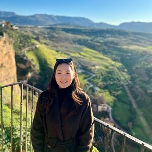 Meet your Posher, Sharon